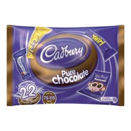 Cadbury Variety Treatsize Selection Chocolates 22 Bars in 345g Bag Ref A07034
