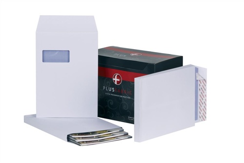 Plus Fabric Gusset Envelopes Press Seal C4 Window White [Pack of 100] alternative image 1