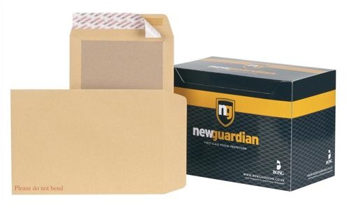 New Guardian Boardback Envelopes Peel Seal C4 [Pack of 125] alternative image 1